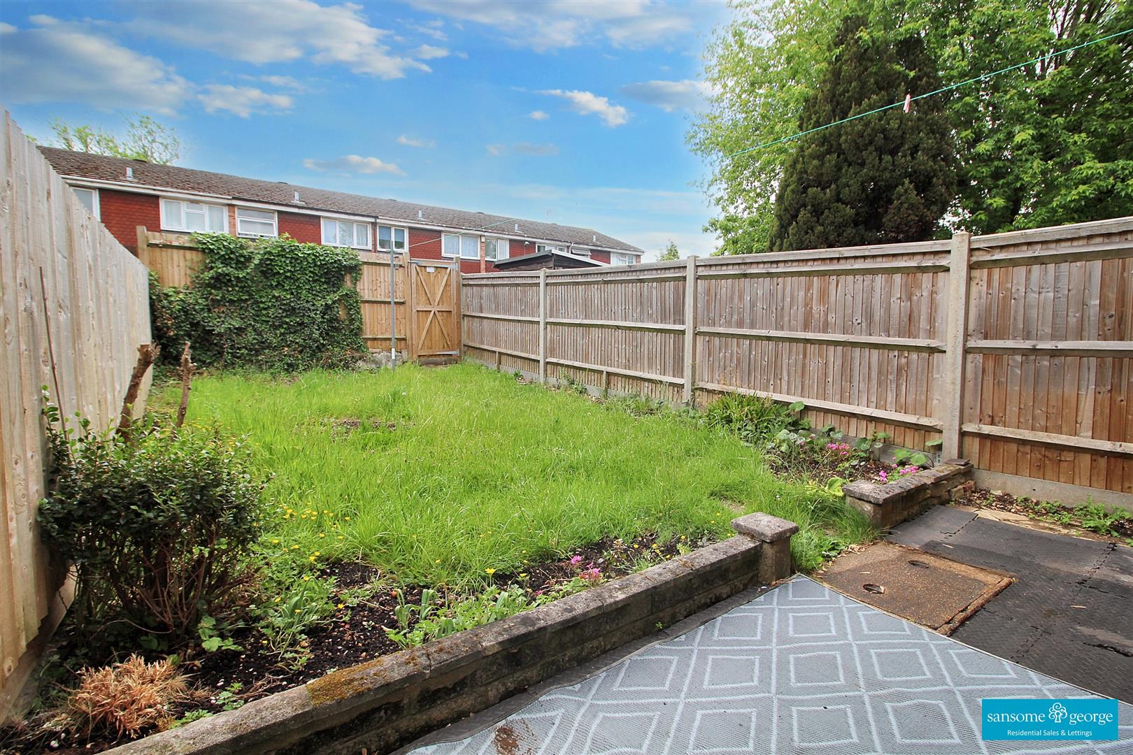 Barnwood Close, Reading, Berkshire